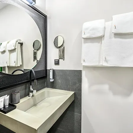 Hotel Cota1110